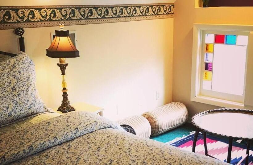 جناح سرير كينج, Innisfree Bed & Breakfast