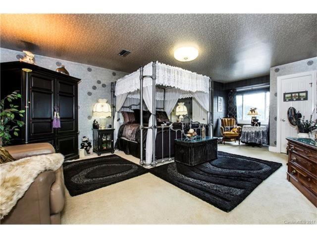 キングサイズベッドのスイートルーム, Matthews Manor Bed & Breakfast