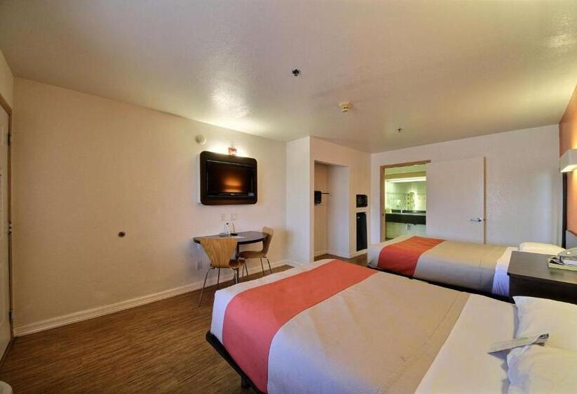 غرفة ديلوكس, Motel 6edinburg, Tx