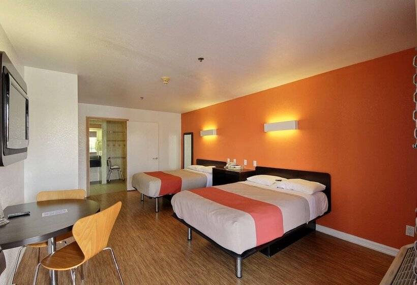 غرفة ديلوكس, Motel 6edinburg, Tx