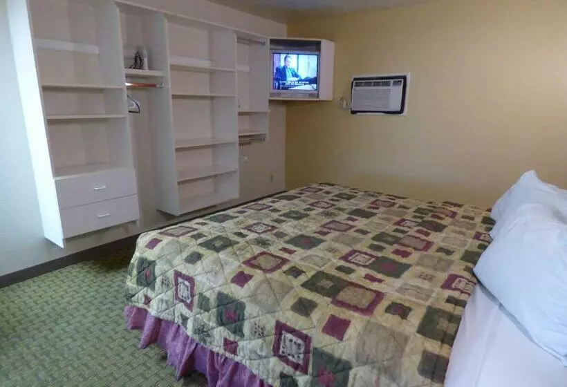 キングサイズベッドのスタンダードルーム, Coronada Inn & Suites