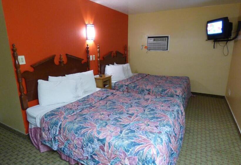 آپارتمان 2 خوابه, Coronada Inn & Suites