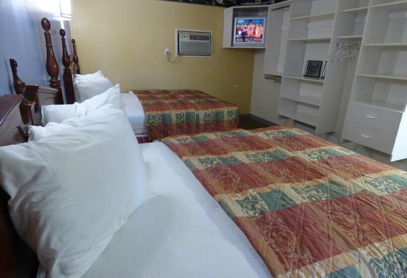 سوییت, Coronada Inn & Suites