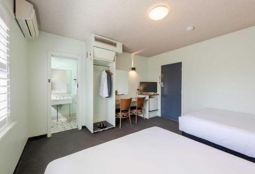 اتاق اکونومی, Panorama Bathurst