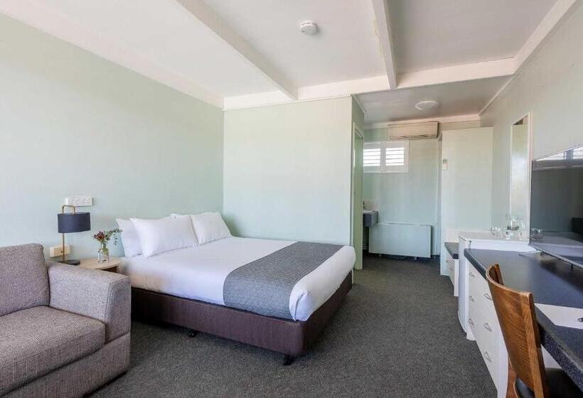 اتاق اکونومی, Panorama Bathurst