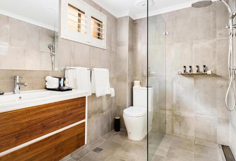 اتاق سوپریور خانوادگی, Panorama Bathurst