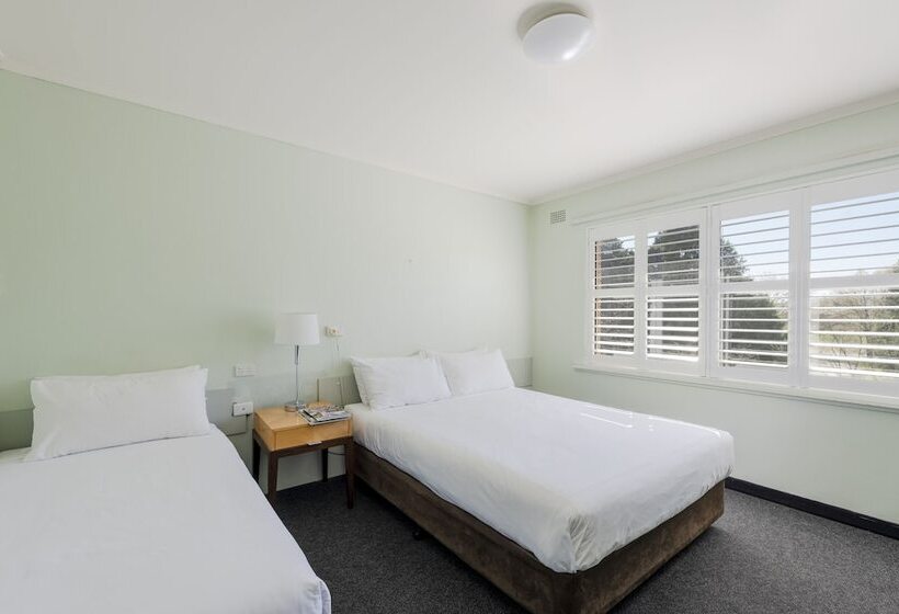 اتاق اکونومی, Panorama Bathurst