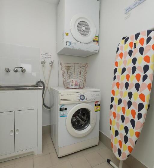 شقة بغرفتي نوم, Sevan Apartments Forster