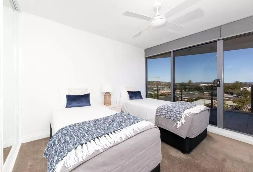 2 Bedroom Apartment with Views, Sevan Apartments Forster