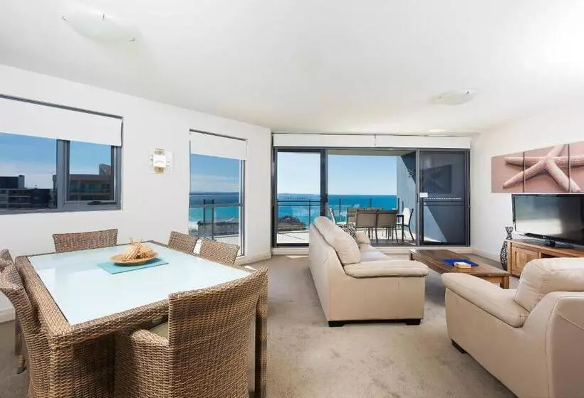 Superior 2-bedroom flat with a view, Sevan Apartments Forster