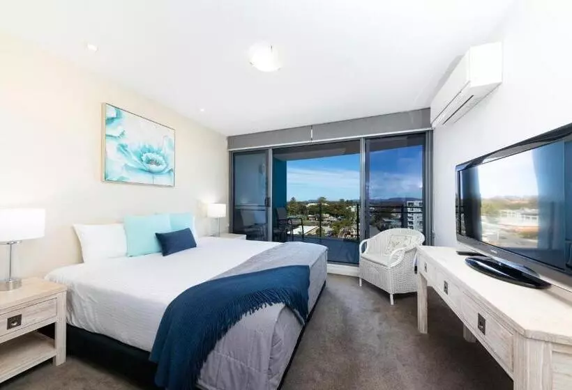 Superior 3-bedroom flat with a view, Sevan Apartments Forster