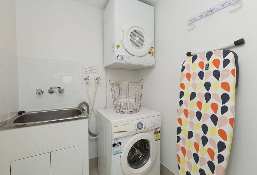 شقة بغرفتي نوم, Sevan Apartments Forster