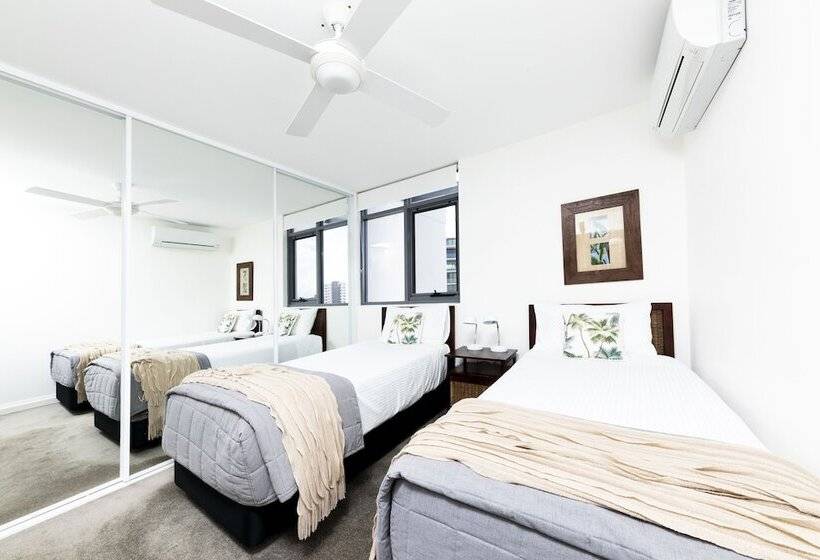 침실 3개 아파트, Sevan Apartments Forster