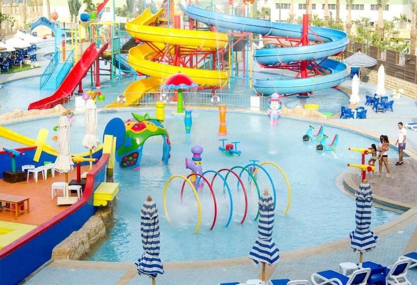 سوییت جونیور با چشمانداز استخر, Swiss Inn Teda Hotel & Aqua Park