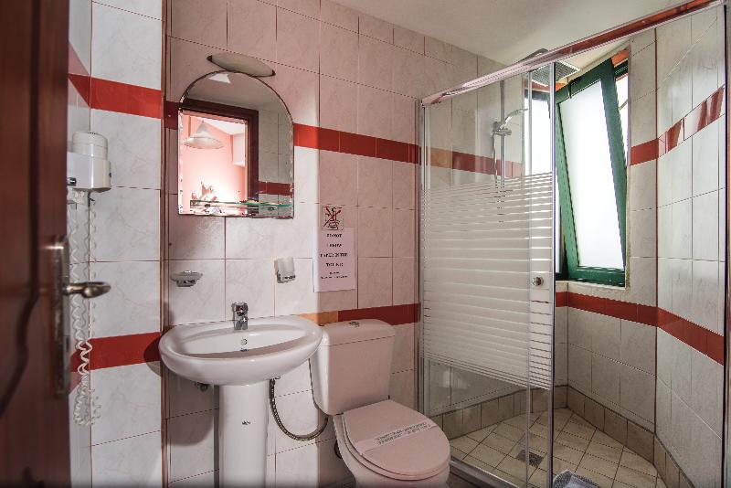 标准工作室, Ariadni Palace