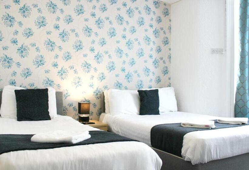 Семейный Номер, Calypso Hotel Blackpool