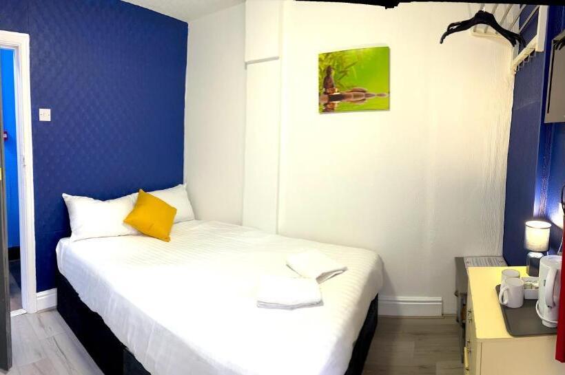 Номер Стандарт, Calypso Hotel Blackpool