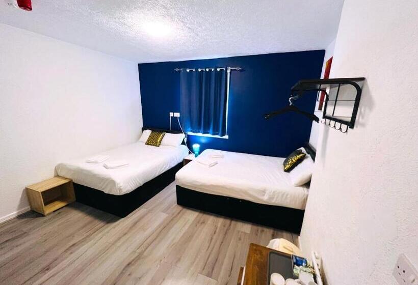 Семейный Номер, Calypso Hotel Blackpool