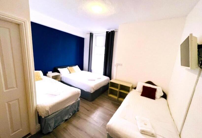 Семейный Номер, Calypso Hotel Blackpool