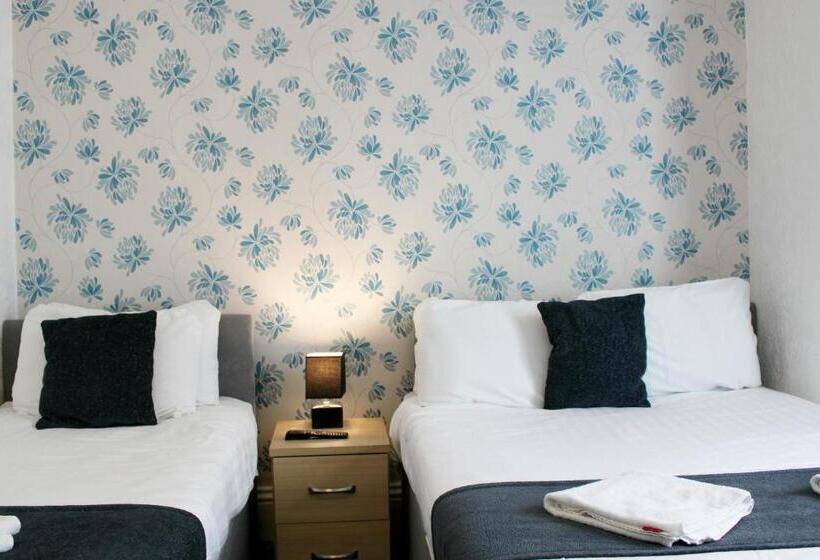 Семейный Номер, Calypso Hotel Blackpool