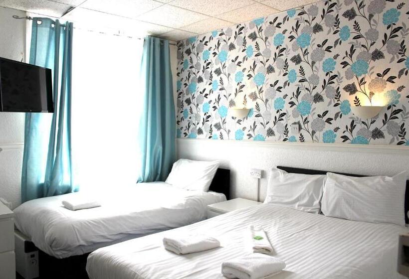 Семейный Номер, Calypso Hotel Blackpool