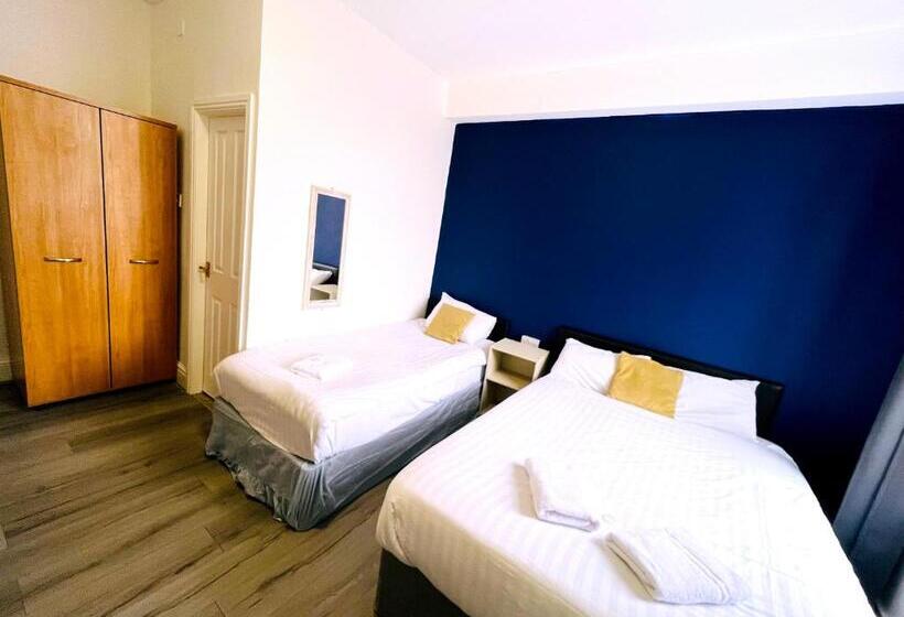 Семейный Номер, Calypso Hotel Blackpool