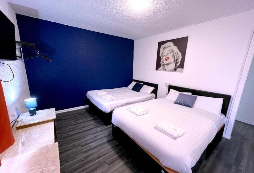 Семейный Номер, Calypso Hotel Blackpool