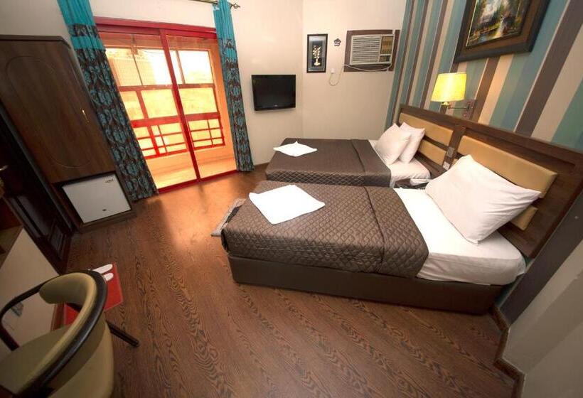 豪华房间, Downtown