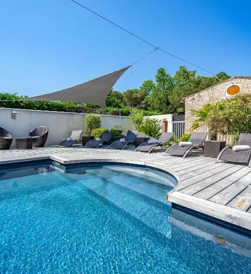 سوییت لوکس, Elegance Suites