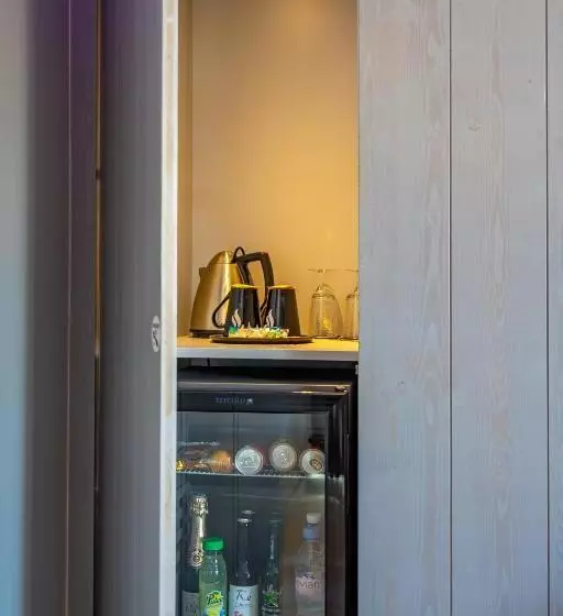 سوییت لوکس, Elegance Suites