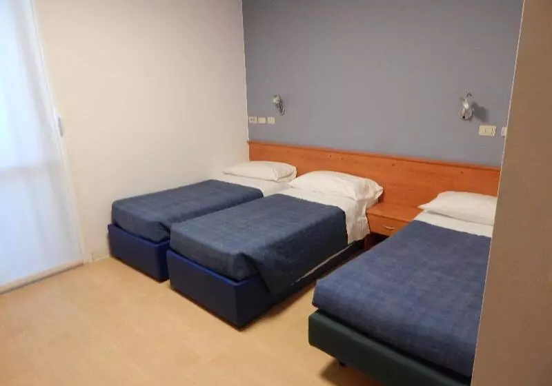 اتاق استاندارد سه نفره, Excel Residence Next