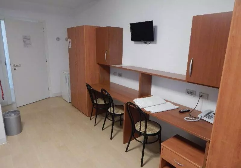 اتاق استاندارد سه نفره, Excel Residence Next