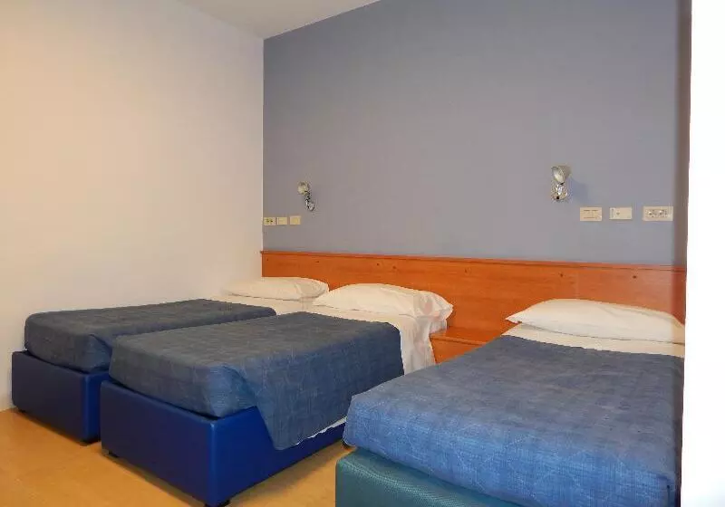اتاق استاندارد سه نفره, Excel Residence Next