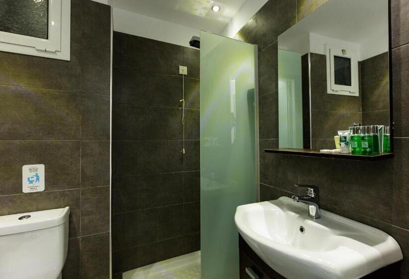 חדר סטנדרט לשלושה, Kahlua Boutique