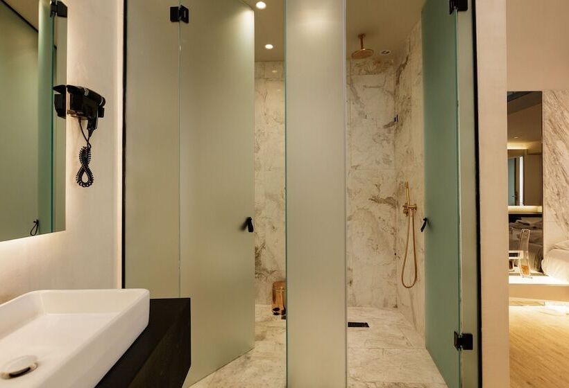 סוויטת ג'וניור, Kahlua Boutique