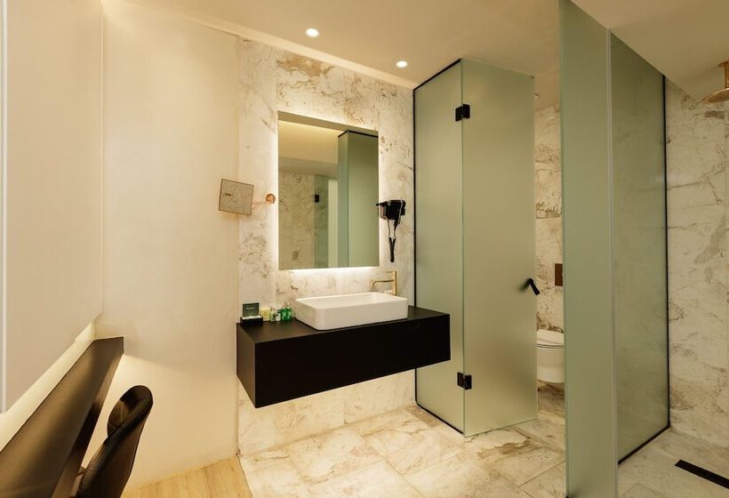 סוויטת ג'וניור צדדית נוף לים, Kahlua Boutique