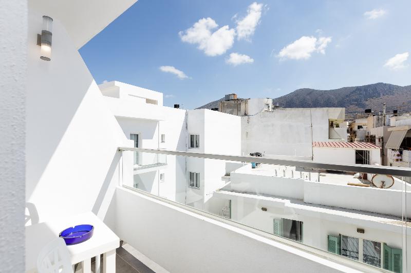 חדר סטנדרט לשלושה, Kahlua Boutique