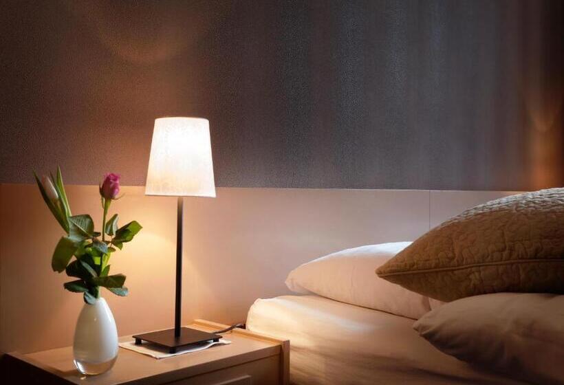 Трехместный Номер Комфорт, La Suite