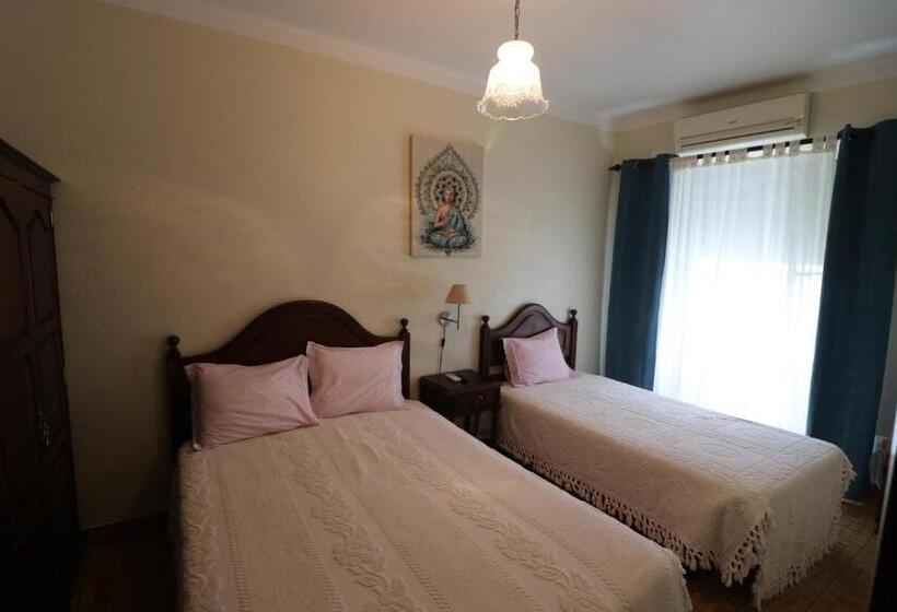 스탠다드 트리플 룸, Residencial Miguel José