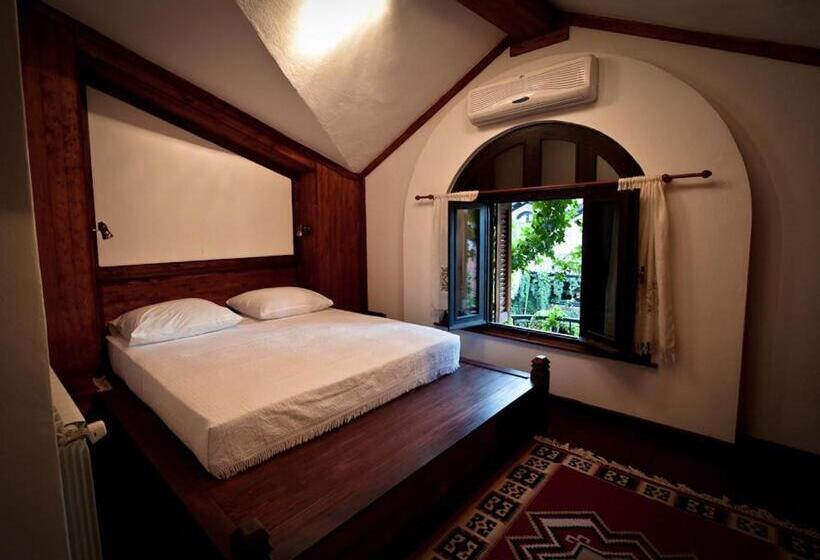 חדר סטנדרט יחיד, Restaurant Bujtina E Gjelit