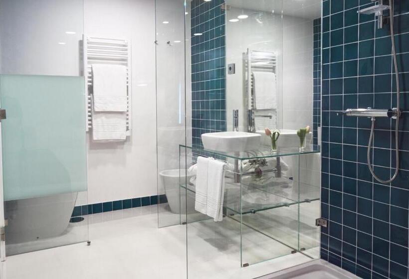 חדר סופריור, Cerca Design House