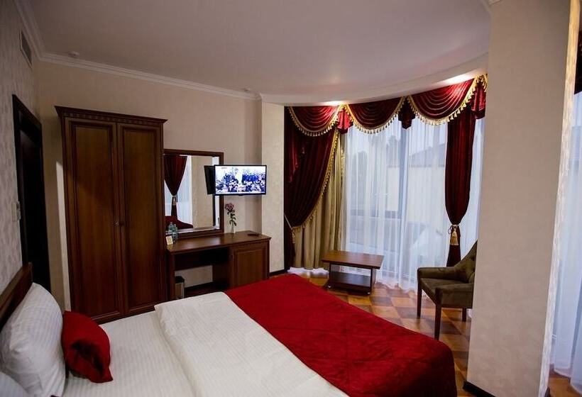 Номер Superior, Shine House