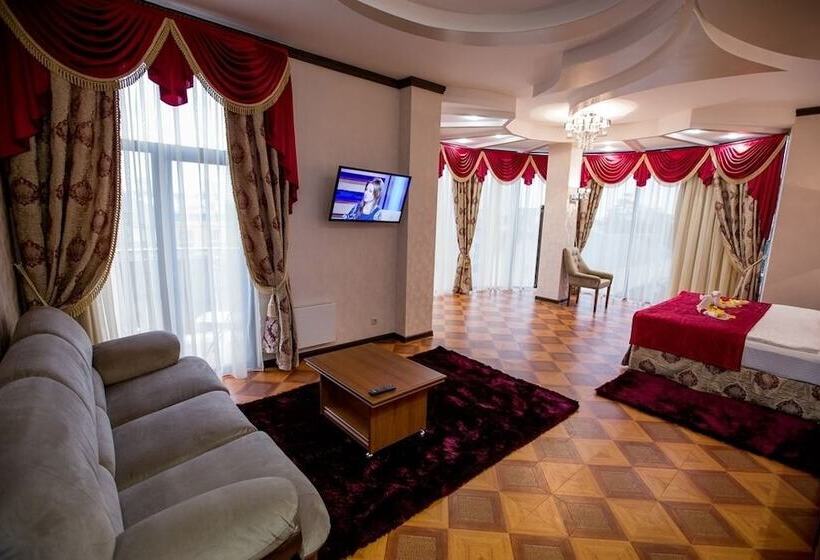 Апартаменты Deluxe 1 Спальня, Shine House