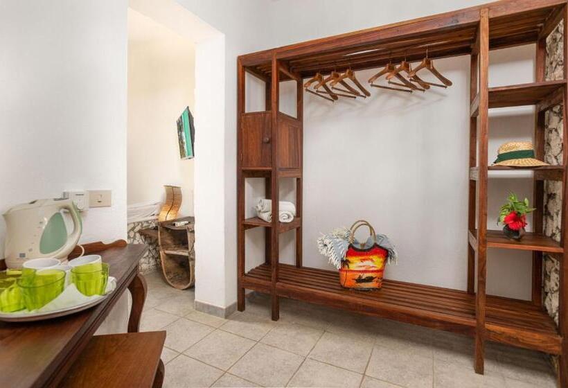 اتاق لوکس, Mvuvi Boutique Resort