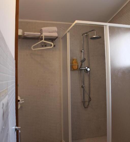 غرفة قياسية, Il Giardino Degli Ovali