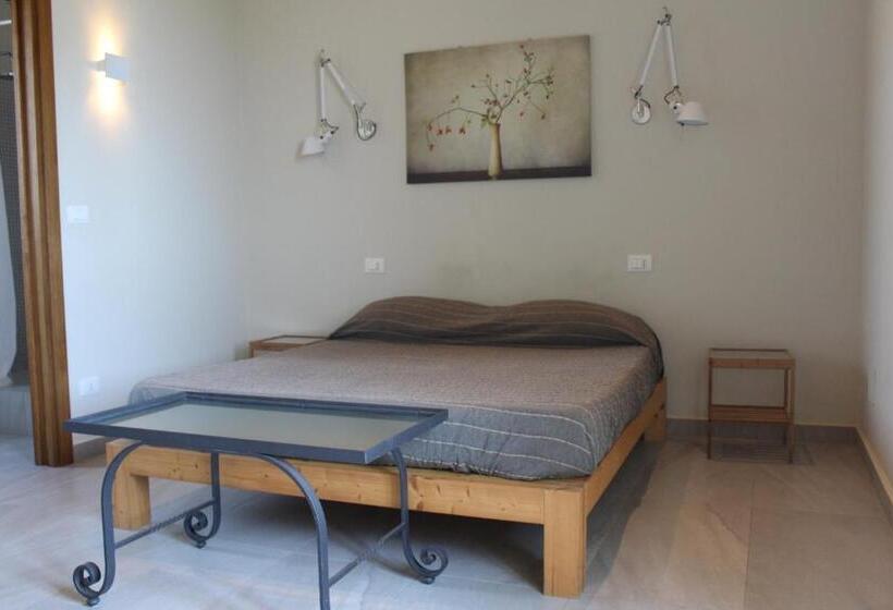 غرفة قياسية ثلاثية مزودة بشرفة, Il Giardino Degli Ovali