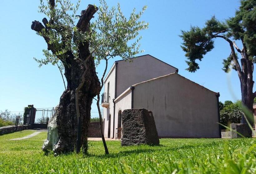 غرفة قياسية ثلاثية مزودة بشرفة, Il Giardino Degli Ovali