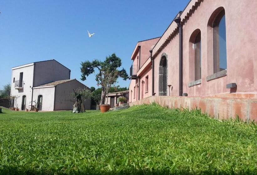 غرفة قياسية ثلاثية مزودة بشرفة, Il Giardino Degli Ovali