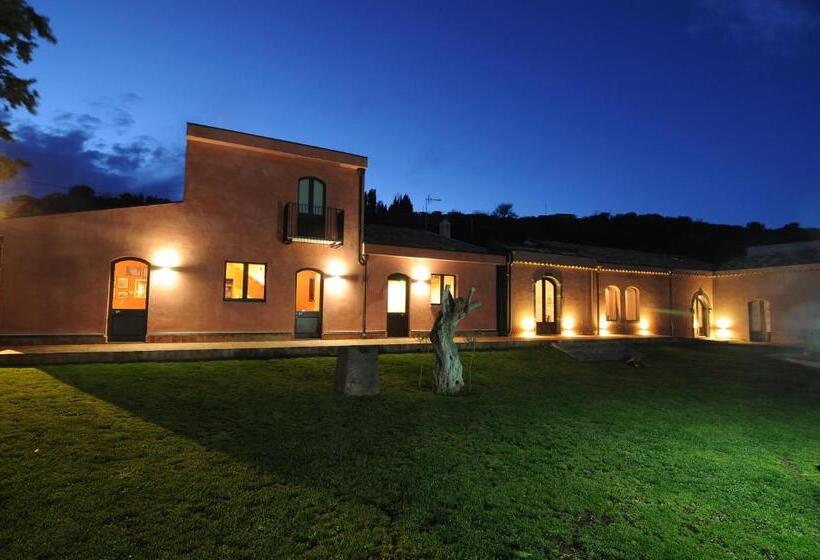 غرفة قياسية, Il Giardino Degli Ovali