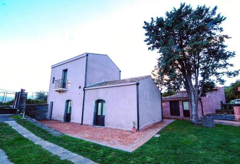 غرفة قياسية, Il Giardino Degli Ovali